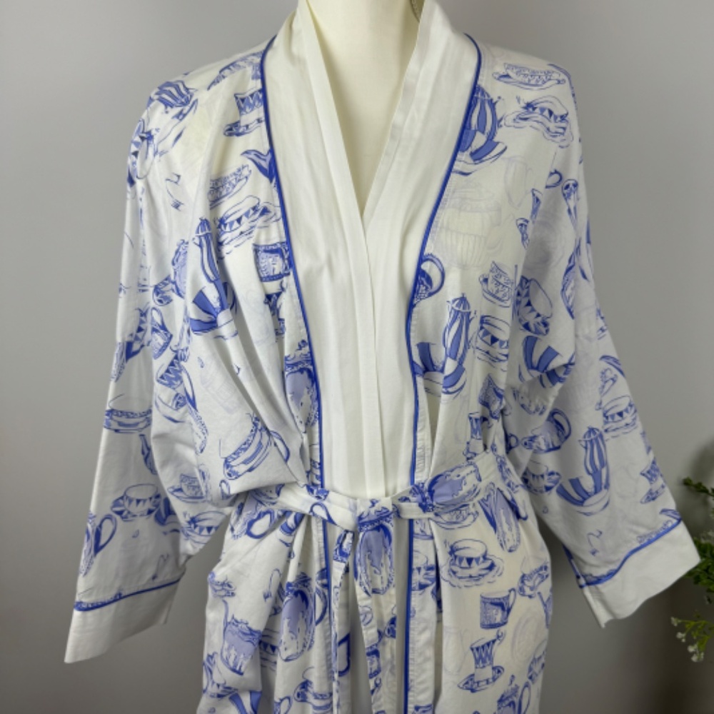 SUSAN DUNN MARISA CHRISTINA Tea Coffee Cup Graphics White & Blue Robe / OSFA - Picture 12 of 14